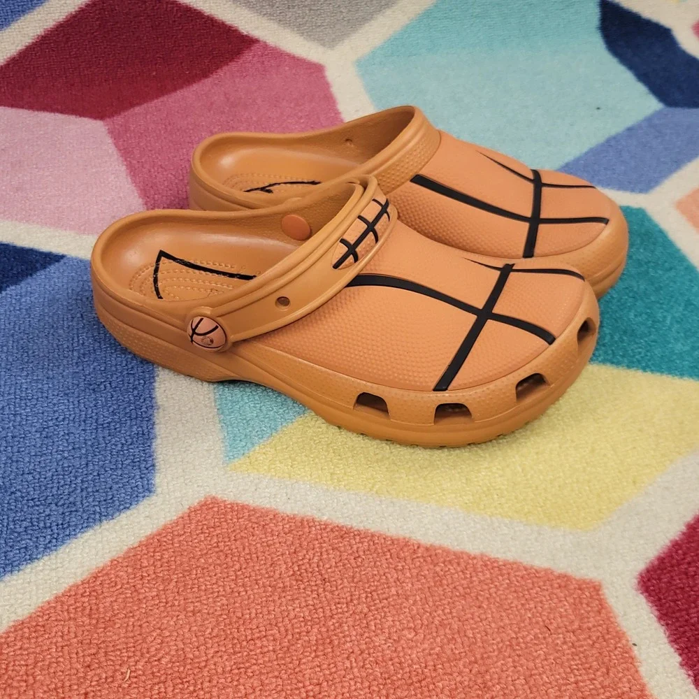 Crocs Classic Clog Basketball Orange Black Textured Sport Shoes Missing Strap - Picture 1 of 7